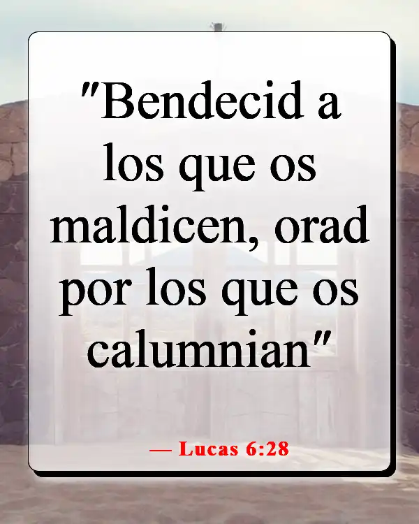 Versículo de la Biblia sobre orar por los seres queridos (Lucas 6:28)